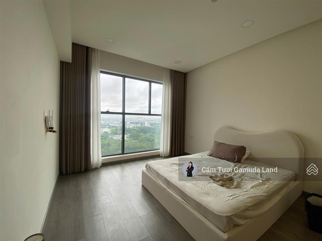 Căn góc centery 3pn tầng cao đẹp view công viên  10ty5 có ô xe