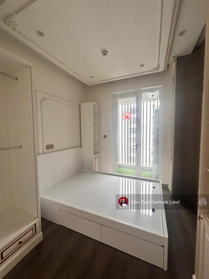 Cho thuê nhà 3pn centery full nt  25tr bao ô xe, view hồ bơi