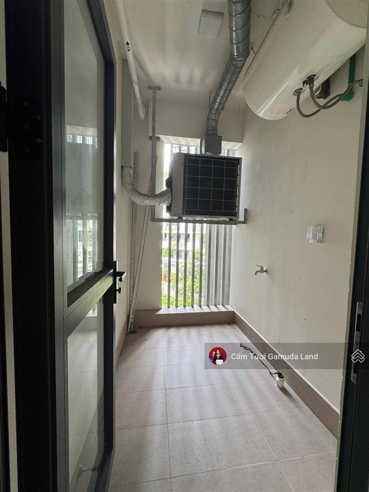 Hot! centery 96m2  2pn 2wc giá ntcb 7tỷ990 (có ô xe)