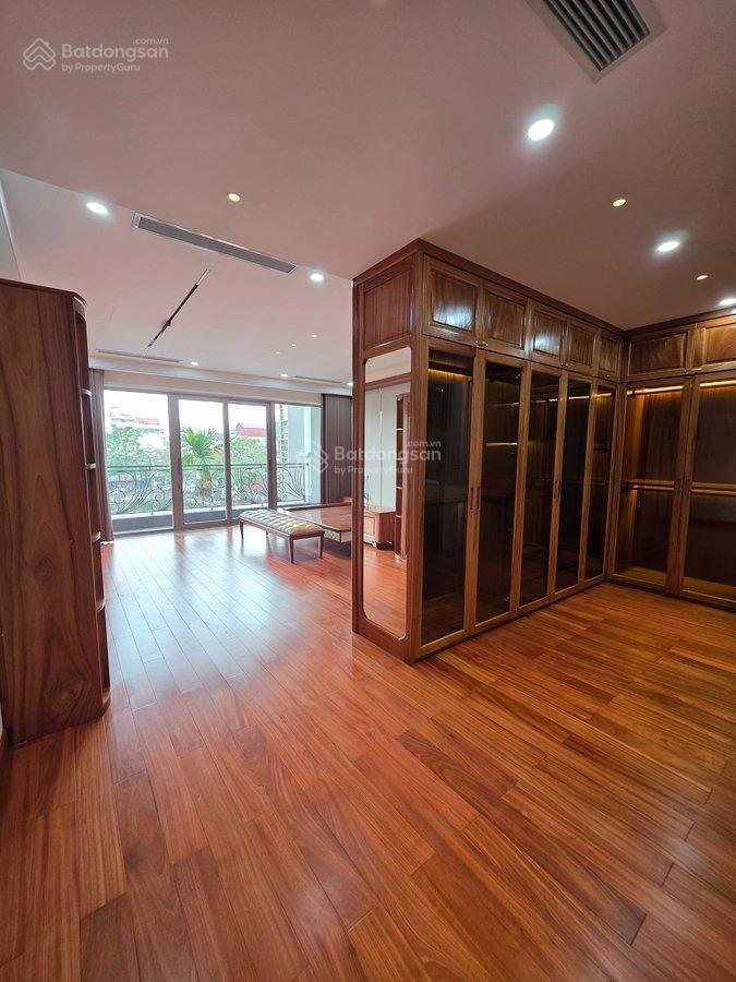 Bán nhà bồ đề, long biên,ful nội thất, ô tô đỗ cửa, thang máy , 101m2x 8 tầng, mt 6m, giá 45,5 tỷ