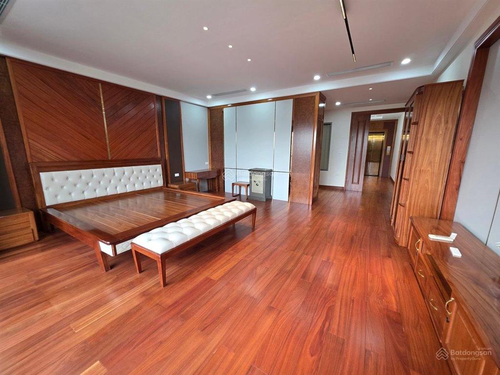 Bán nhà bồ đề, long biên,ful nội thất, ô tô đỗ cửa, thang máy , 101m2x 8 tầng, mt 6m, giá 45,5 tỷ