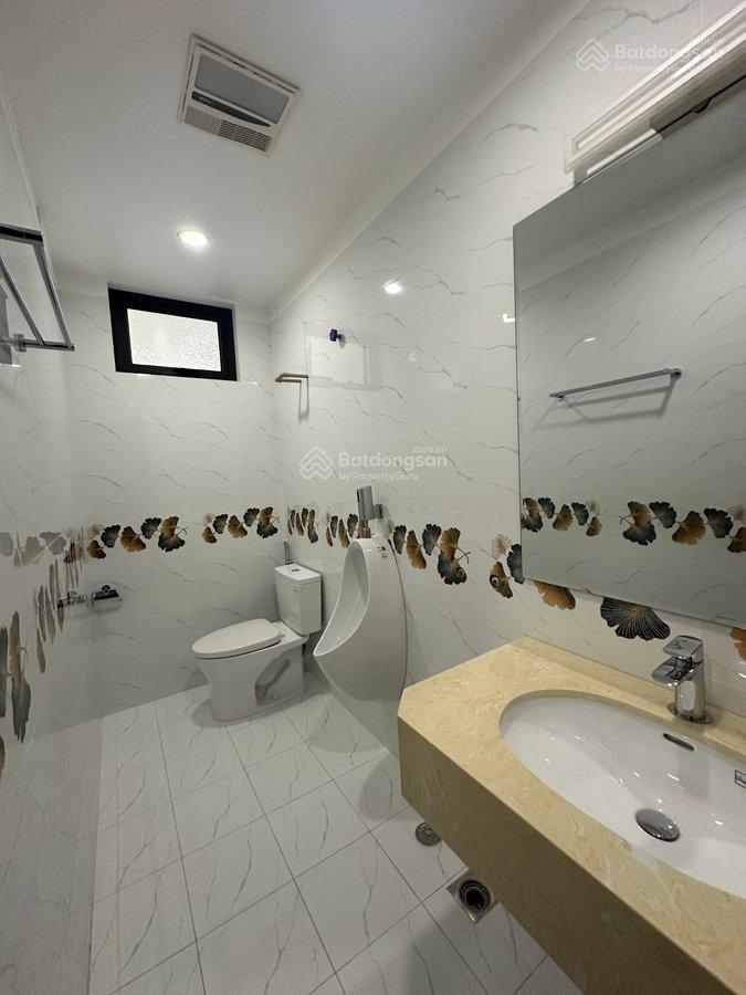 Mặt phố nguyễn khang, cầu giấy, thang máy, gara, kinh doanh, 79m2x 8tầng, mt 4,5m, giá 66,8 tỷ