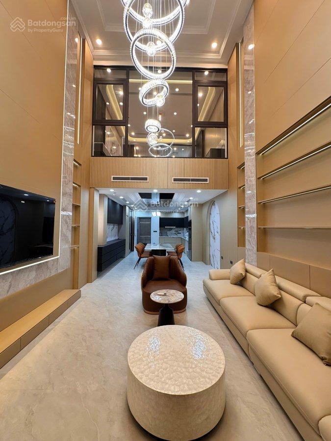 Siêu vip mặt phố cầu giấy, thang máy, kinh doanh, dt 83m2 x 8 tầng, mt 6.2m, nhỉnh 80 tỷ