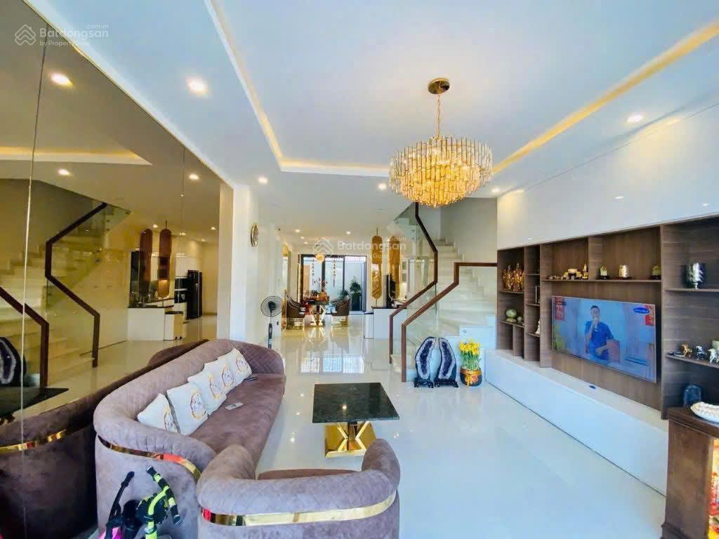Bán gấp nhà mặt tiền kdc nam long trần trọng cung  quận 7  5m x 24m  130m2  giá 16 tỷ