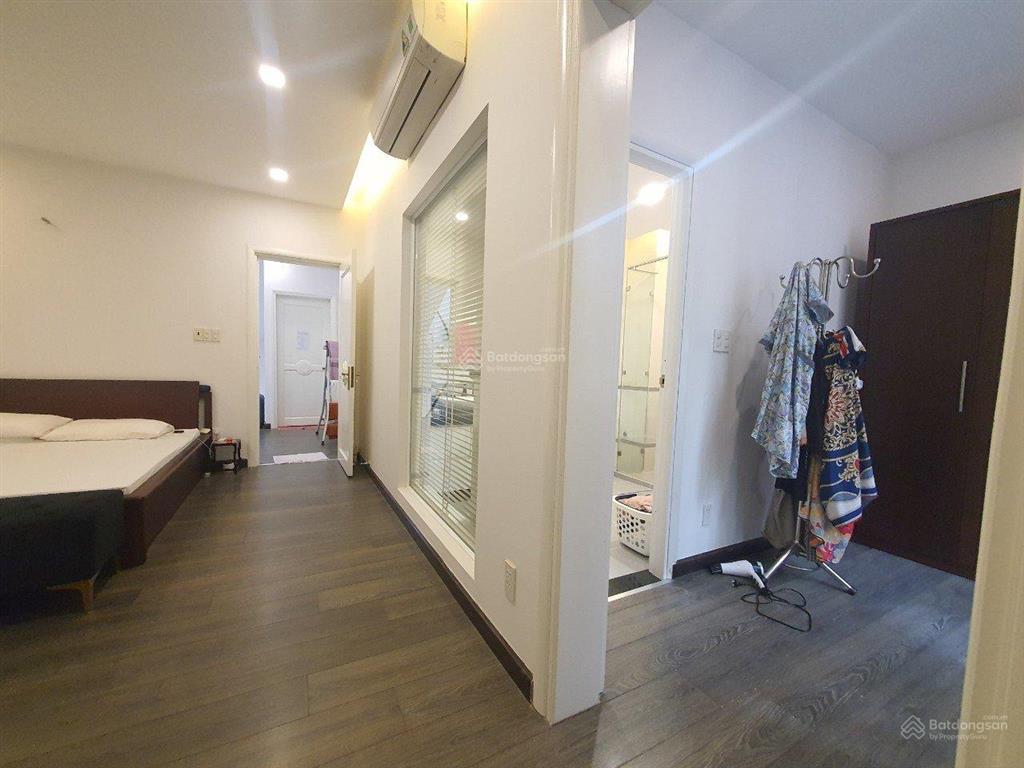 Cần bán gấp biệt thự nội thất cao cấp kdc tấn trường dt 148m2, xd trệt 2 lầu áp mái