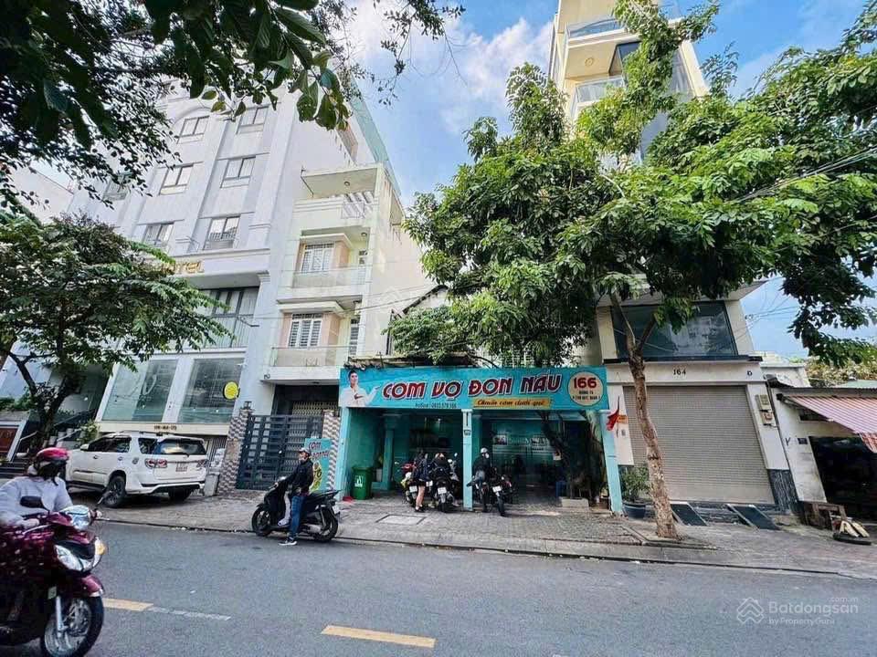 Bán gấp lô đất xây chdv đường số nguyễn thị thập, tân quy, q7, dt 8x20m, giá 25 tỷ   0906 615 ***