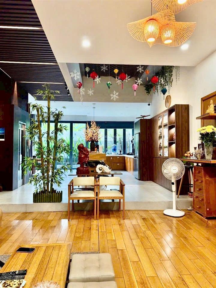 Chính chủ cần bán gấp biệt thự có thang máy  kdc everrich 3  dt 8x18m  giá bán 29 tỷ