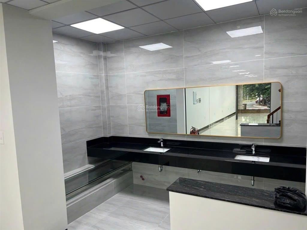 Bán gấp nhà mặt tiền hoàng trọng mậu  6 tầng  full nội thất có thang máy  giá đầu tư 34 tỷ