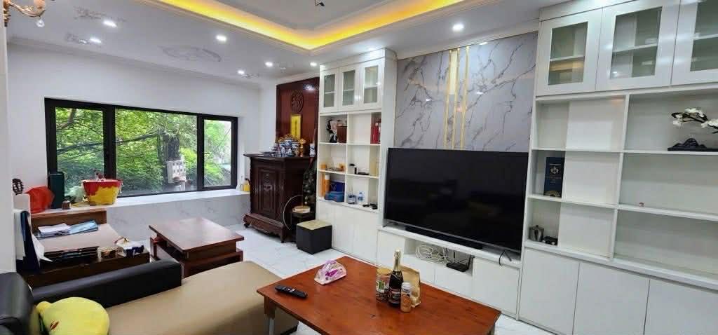 bán nhà Hồng Tiến, ngõ thông, kinh doanh, ôtô vào nhà, gần bệnh viện Tâm Anh