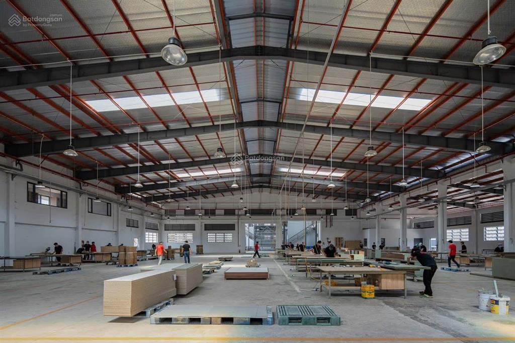 Trung an củ chi bán nhà xưởng mặt tiền tỉnh lộ8. thuộc xã trung an huyện củ chi. dt. 8000m.