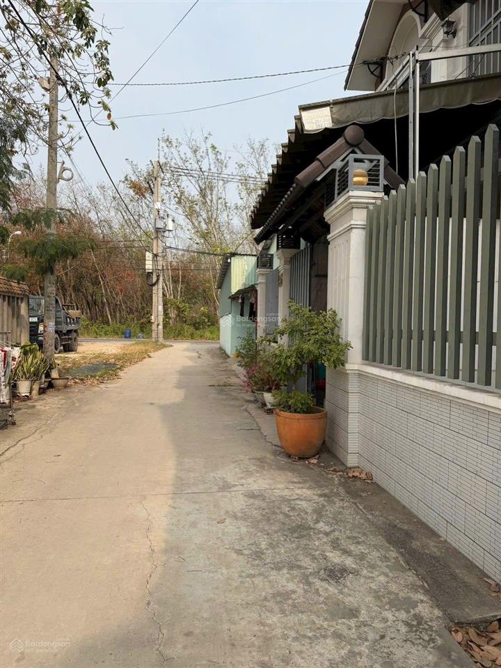 Nhà sổ hồng riêng xã tân thạnh đông cũ) này thuộc xã phú hoà đông mới dt 6,5x14m~90m nhà hoàn công