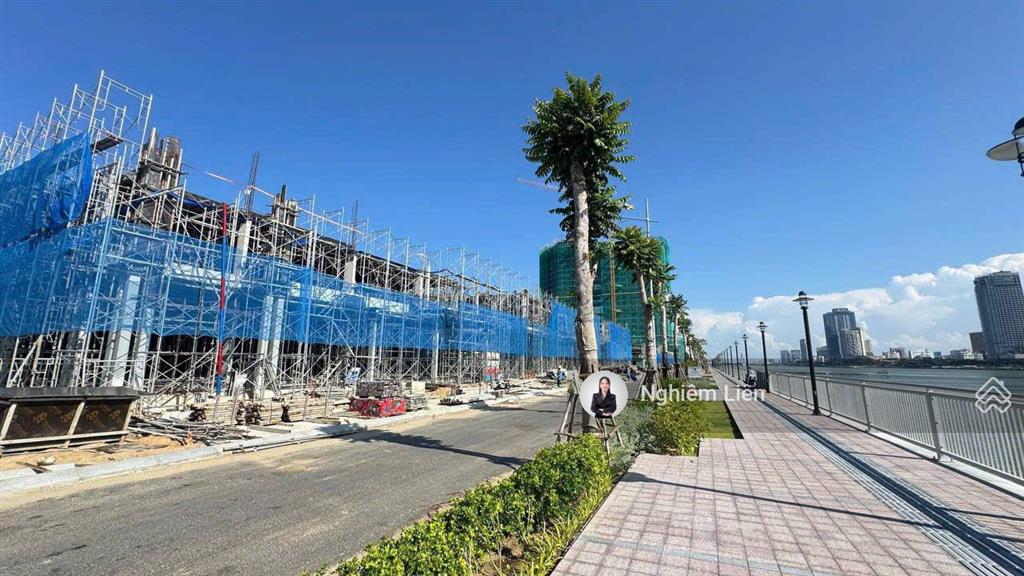 Khối đế symphony tâm điểm thương mại sầm uất bên sông hàn, căn góc view công viên và mặt tiền thđ