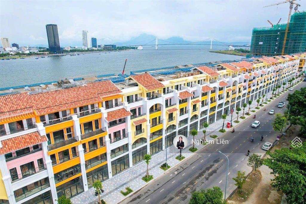 Nhà mặt phố view sông  trung tâm đà nẵng  5 tầng  sở đỏ lâu dài chiết khấu 14.5%