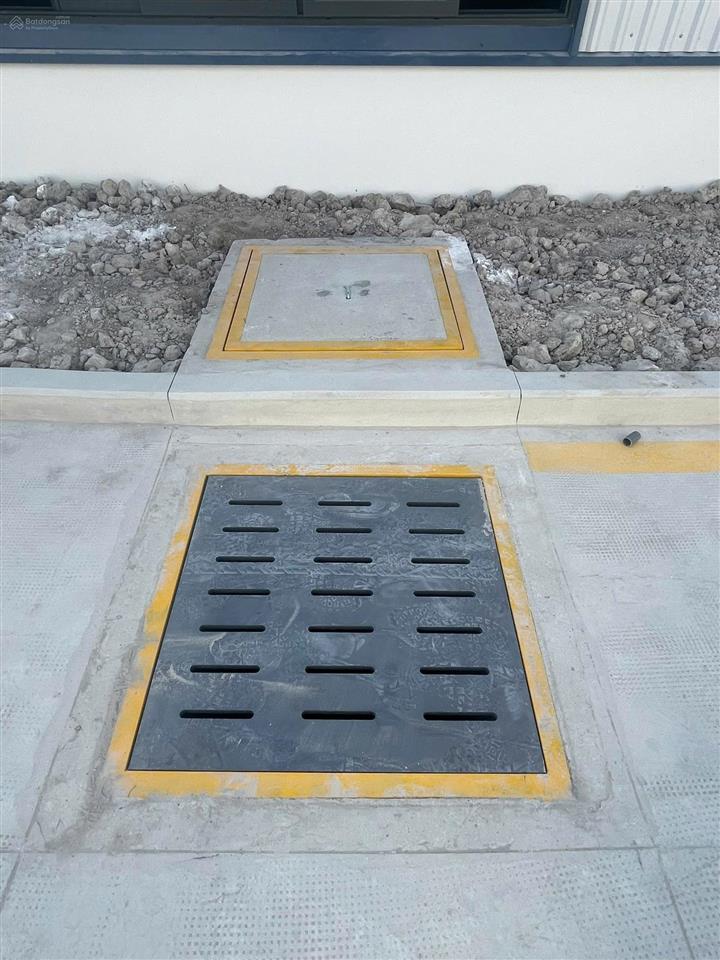 Cho thuê nhà xưởng trong kcn bình dương 5000m2 mới 100% đầy đủ công năng.  0798 268 *** anh giáp