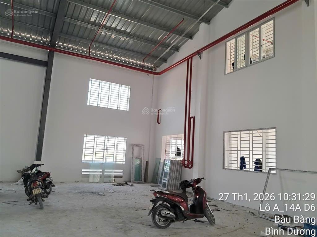 Cho thuê nhà xưởng trong kcn bình dương 5000m2 mới 100% đầy đủ công năng.  0798 268 *** anh giáp