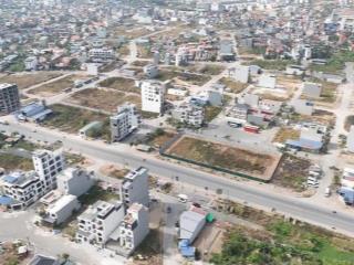 Hàng hiếm chính chủ nhờ bán khối trung tttm khu đấu giá cửa trại giáp đường máng