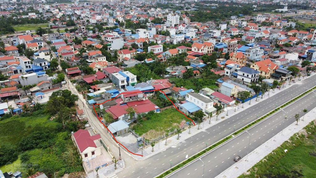 Bán lô đất mặt đường đỗ mười diện tích sử dụng 2000m2. giá 230 tỷ