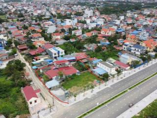 Bán lô đất mặt đường đỗ mười diện tích sử dụng 2000m2. giá 230 tỷ