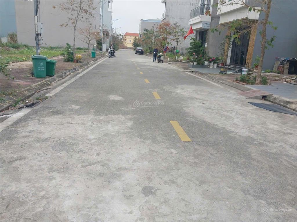Bán lô góc xẻ khe tại tđc áp tràn. diện tích 60mv. giá 3.650t