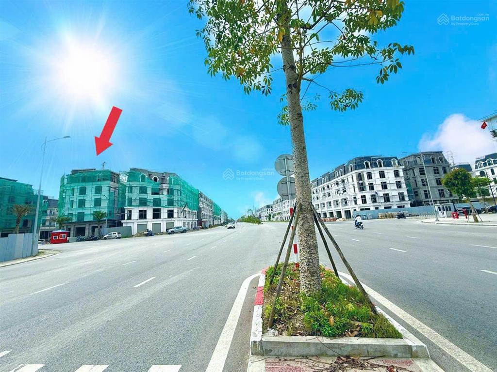 Bán căn liền kề góc n12a  43, diện tích 82m². 5 tầng. vị trí nổi bật, giá tốt