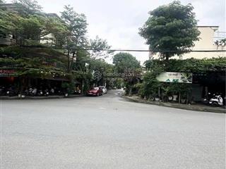 Bán đất  1 cặp duy nhất  đường nguyễn quyền, gần bến xe trung tâm . dt 185m2  giá 9.7 tỷ tl.