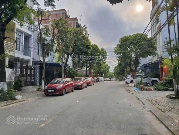Bán nhanh  giá tốt  121 m²  giá 10.3 tỷ còn bớt