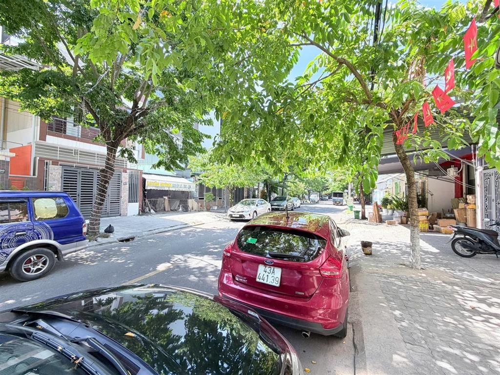Cần bán 2 lô cặp đường lý triện, sát ngã 4 hà huy tập & huỳnh ngọc huệ  200m²  16,8 tỷ tl
