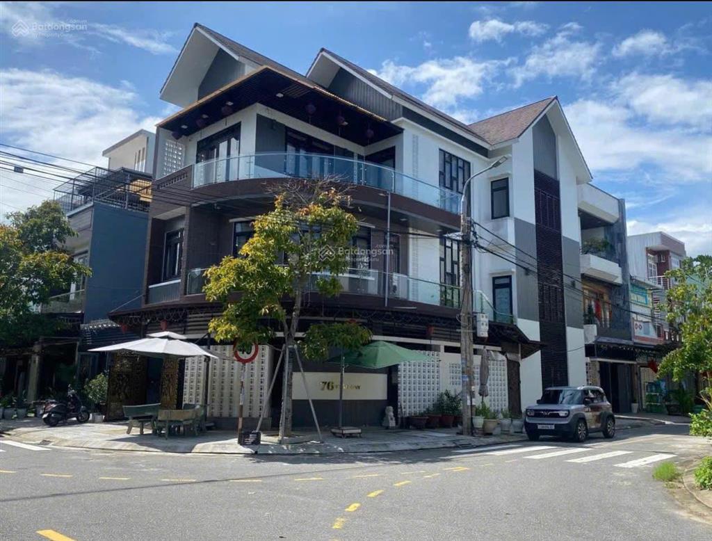 Cho thuê biệt thự góc 2 mặt tiền 3 tầng hiện đại khu dân trí cao  141m2  giá 35tr/tháng tl