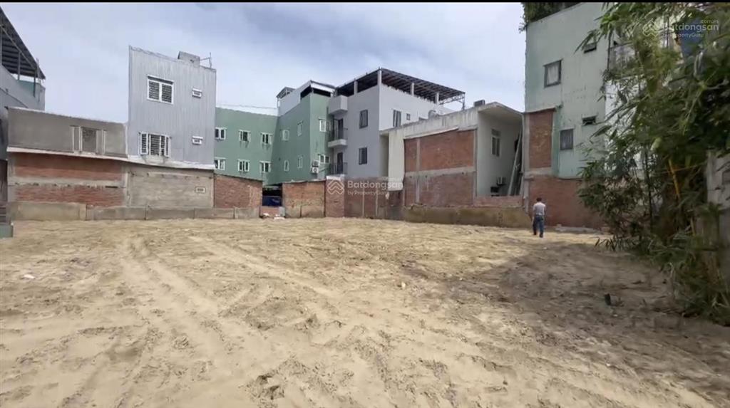 Bán lô đất  639m²  đường mỹ khê 7  ngang 12 m  cần bán nhanh  giá 62 tỷ thương lượng