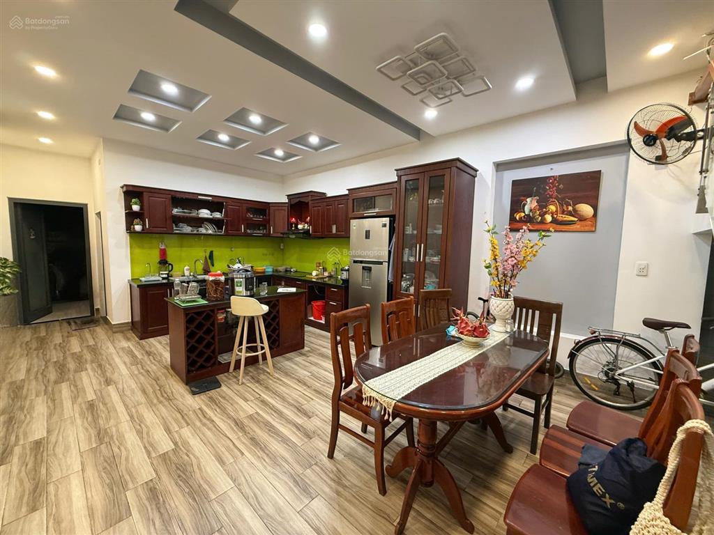 Nhà mặt tiền huỳnh ngọc huệ 100m ngang 4.5m kinh doanh đỉnh chỉ 11.5 tỷ tl