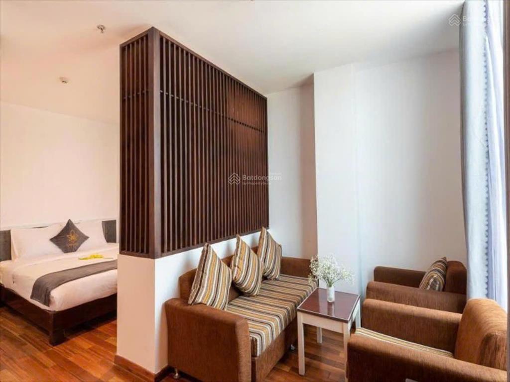 Bán khách sạn 3 sao góc 2 mt đống đa + lý tự trọng, trung tâm hải châu  240m2  58 tỷ tl