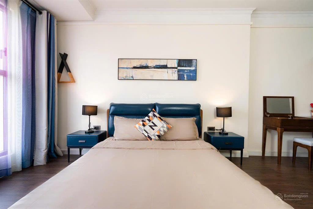 Saigon royal cho thuê 2pn 2wc 88m2 view sông ngắm được pháo hoa tại bến vân đồn q4 kế bên q1