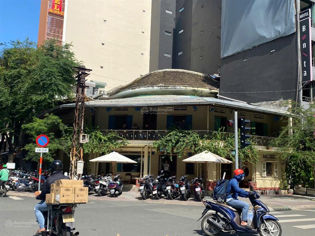 Khuôn lớn ngay góc 2mt nguyễn đình chiểu, lê quý đôn  373m2  2 tầng  400triệu/tháng. giá 135tỷ