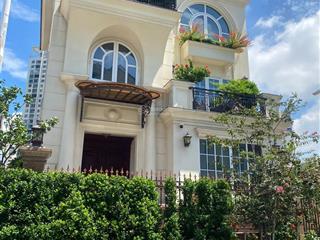 Đi nn bán gấp nhà mt hoa đào, phú nhuận. 12mx18m  4 tầng  hđt 100 triệu/tháng. giá bán 32,8tỷ