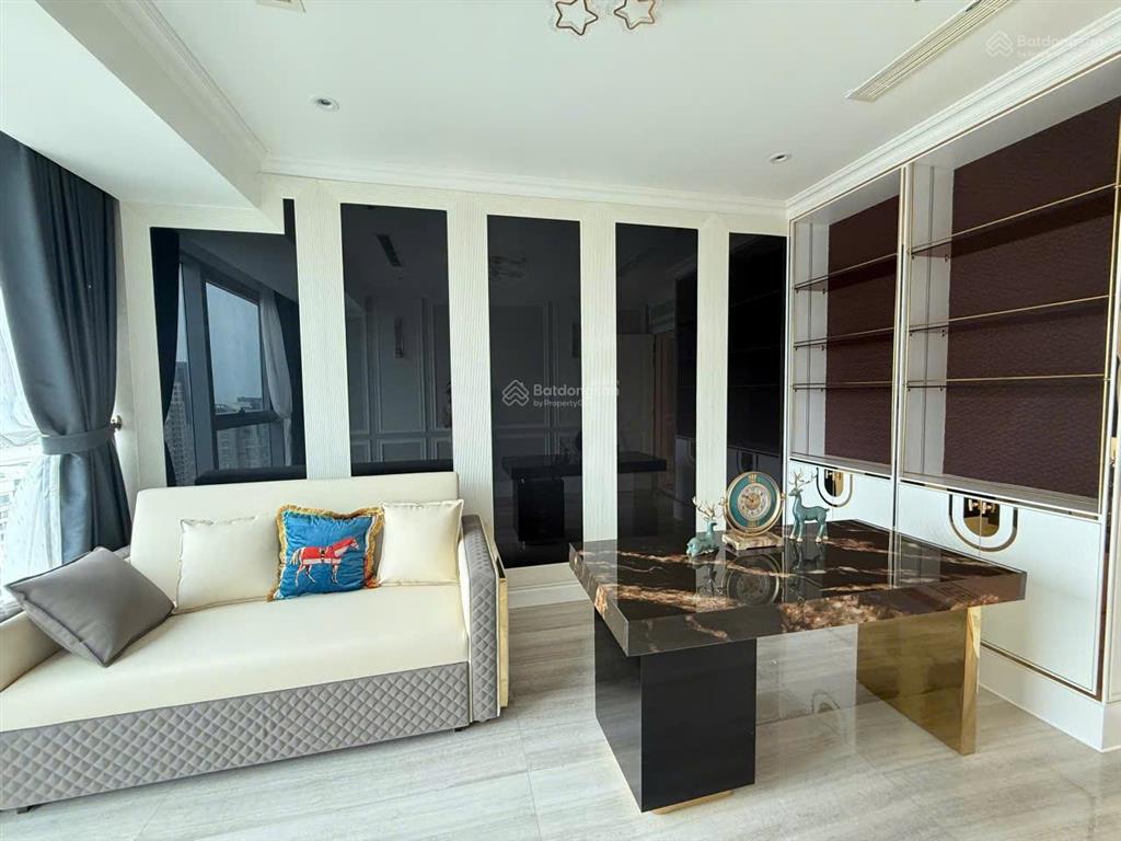 Biệt thự rẻ nhất tuyến đường trần não, quận 2. 200m2  4 tầng  10mx20m. giá bán 33 tỷ