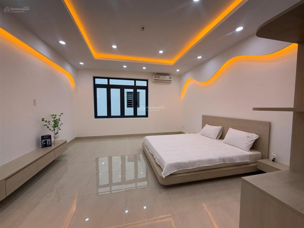 Rẻ nhất đường lê văn sỹ, phú nhuận. 6 tầng, 5pn, dòng tiền 80triệu/tháng. giá 21tỷ
