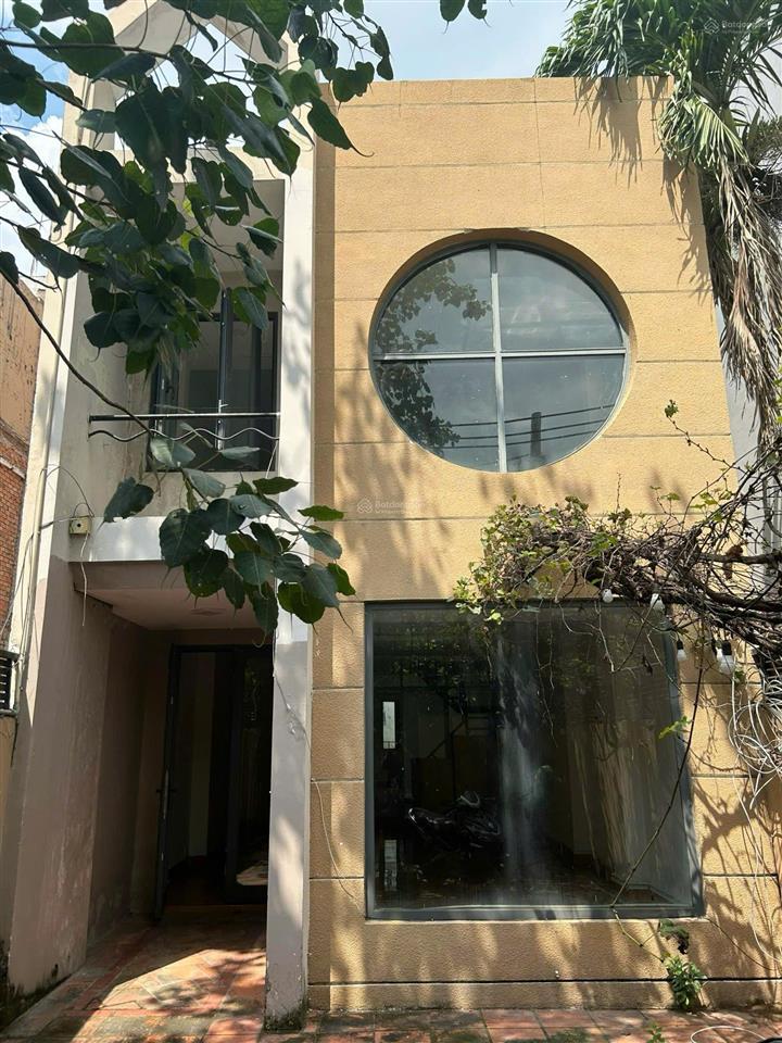 Cho thuê nhà 1trệt 1 lầu đường hậu giang, tân bình 5mx30m  phù hợp làm công ty, ở. giá 25triệu