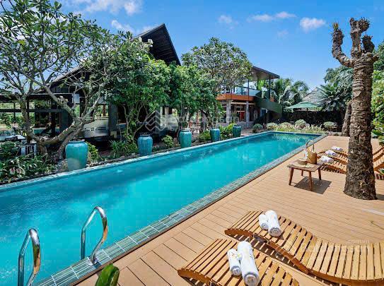 Giảm 10tỷ bán bt compound nguyễn văn hưởng, thảo điền. 300m2 sân vườn, hồ bơi  hđt 120triệu  99tỷ