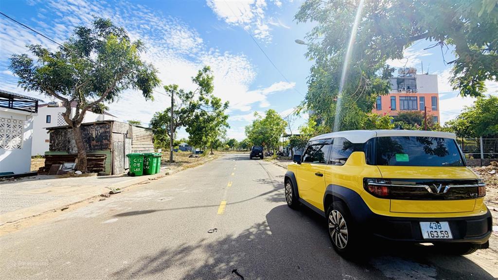 Nền biệt thự 16m ngang ngay fpt city, hướng đông đẹp