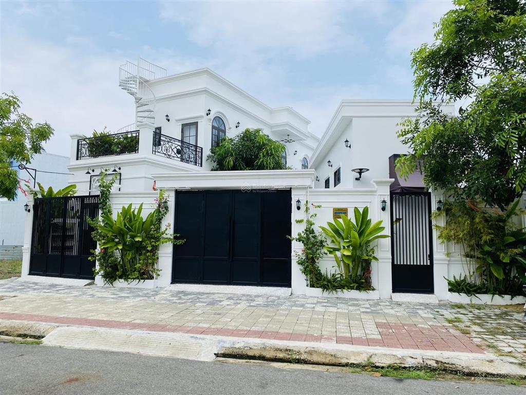 Đất tặng nhà vườn 210m2, ô tô vào tận nhà