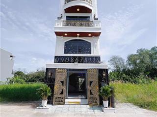 Nhà phố tân cổ điển 5 tầng thang máy 5*19m 7 phòng 6wc mt 8m