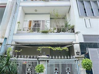 Trung tâm quận 7 nhà gần phú mỹ hưng 5x11.5m 3tầng 4pn