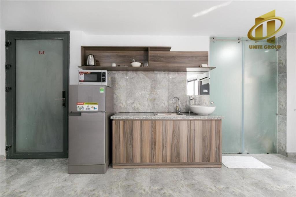 Cho thuê căn hộ ban công thang máy gần hồ con rùa, nhà thờ đức bà quận 3