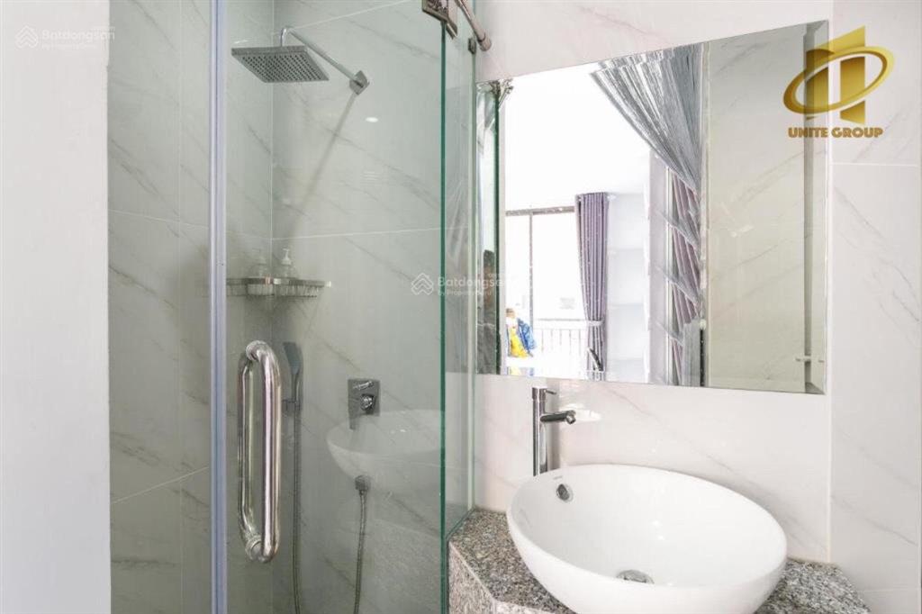 Cho thuê căn hộ ban công thang máy gần hồ con rùa, nhà thờ đức bà quận 3