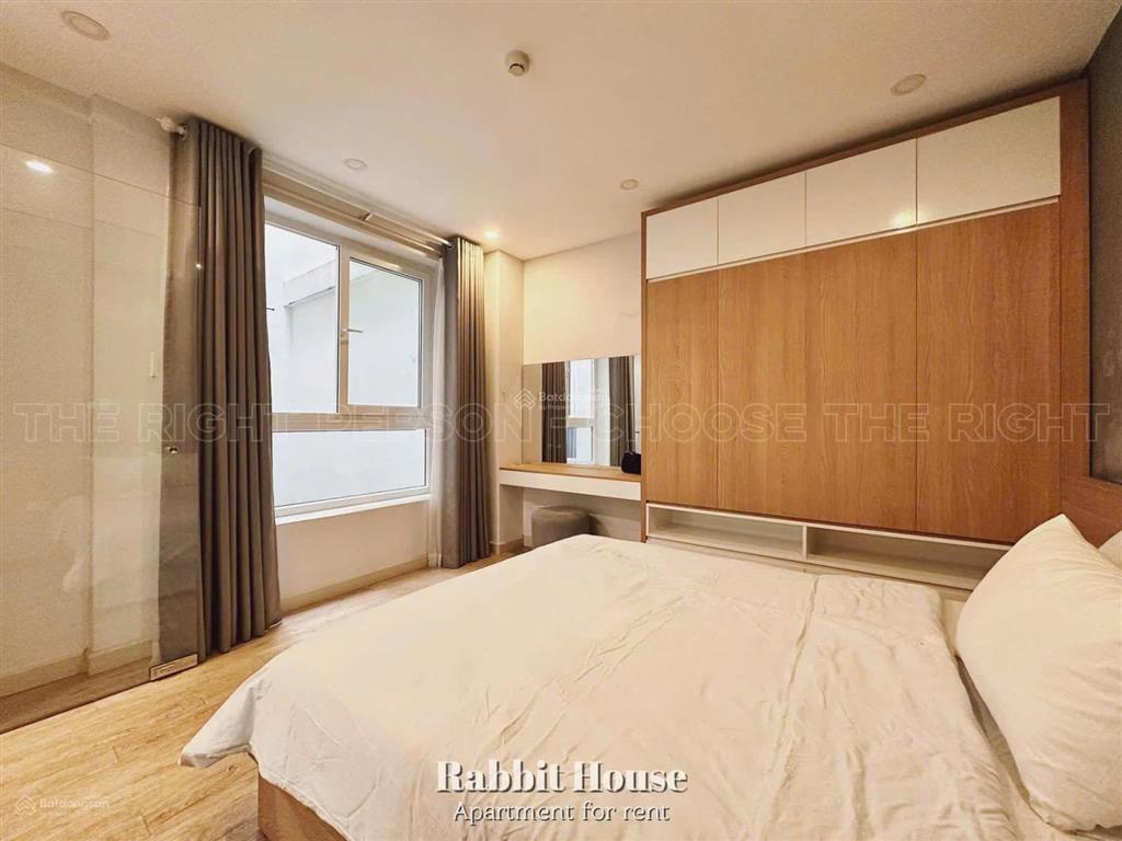 Cho thuê căn hộ 1 phòng ngủ sân vườn gần nhà thờ tân định, hồ con rùa, quận 3