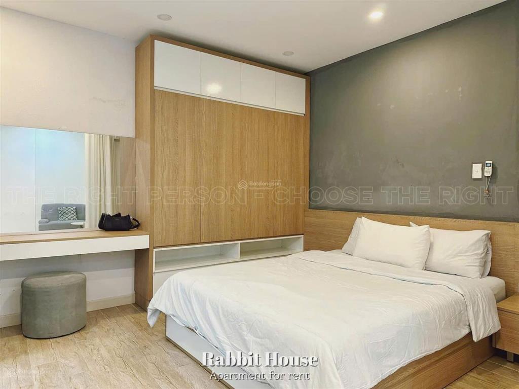 Cho thuê căn hộ 1 phòng ngủ sân vườn gần nhà thờ tân định, hồ con rùa, quận 3