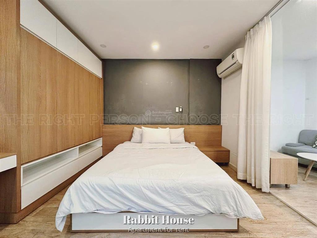 Cho thuê căn hộ 1 phòng ngủ sân vườn gần nhà thờ tân định, hồ con rùa, quận 3