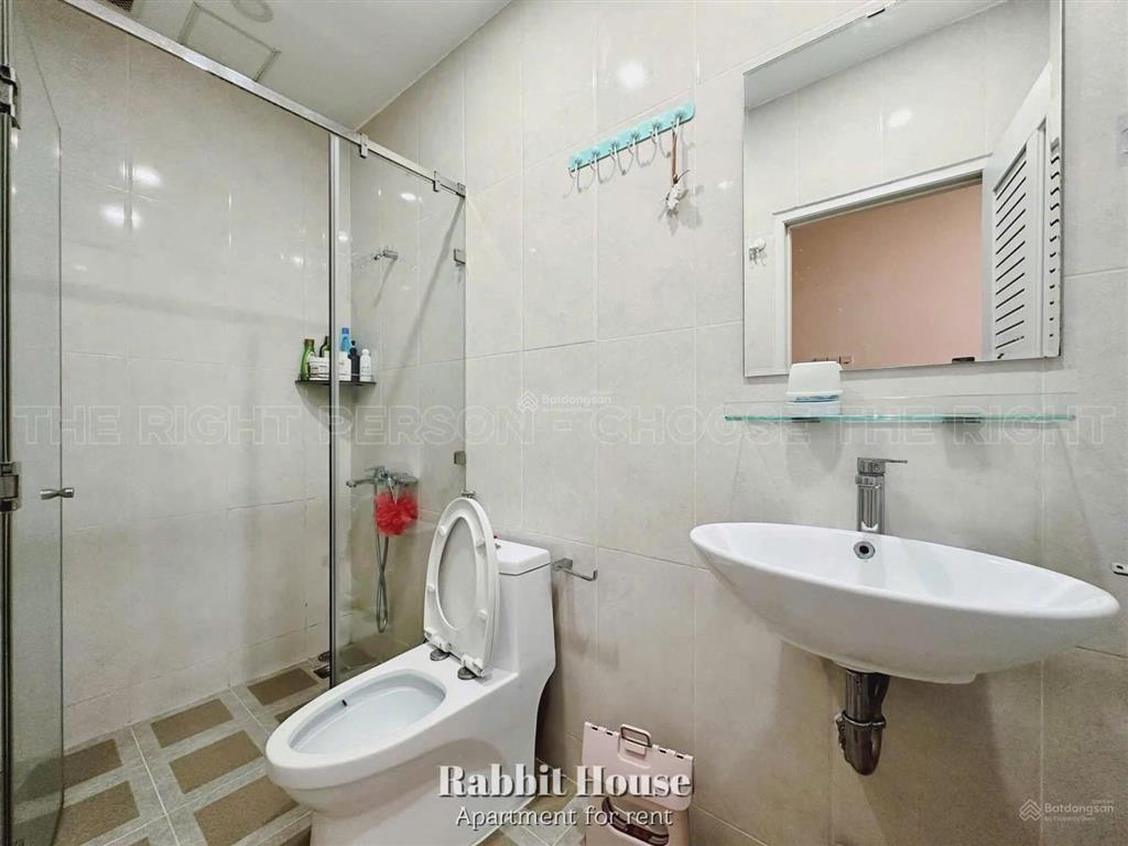 Cho thuê căn hộ 1 phòng ngủ sân vườn gần nhà thờ tân định, hồ con rùa, quận 3