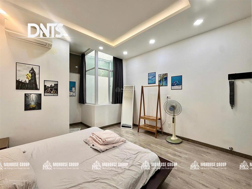 Cho thuê căn hộ 1 phòng ngủ ban công gần chợ tân định , nhà thờ hồng phường tân định