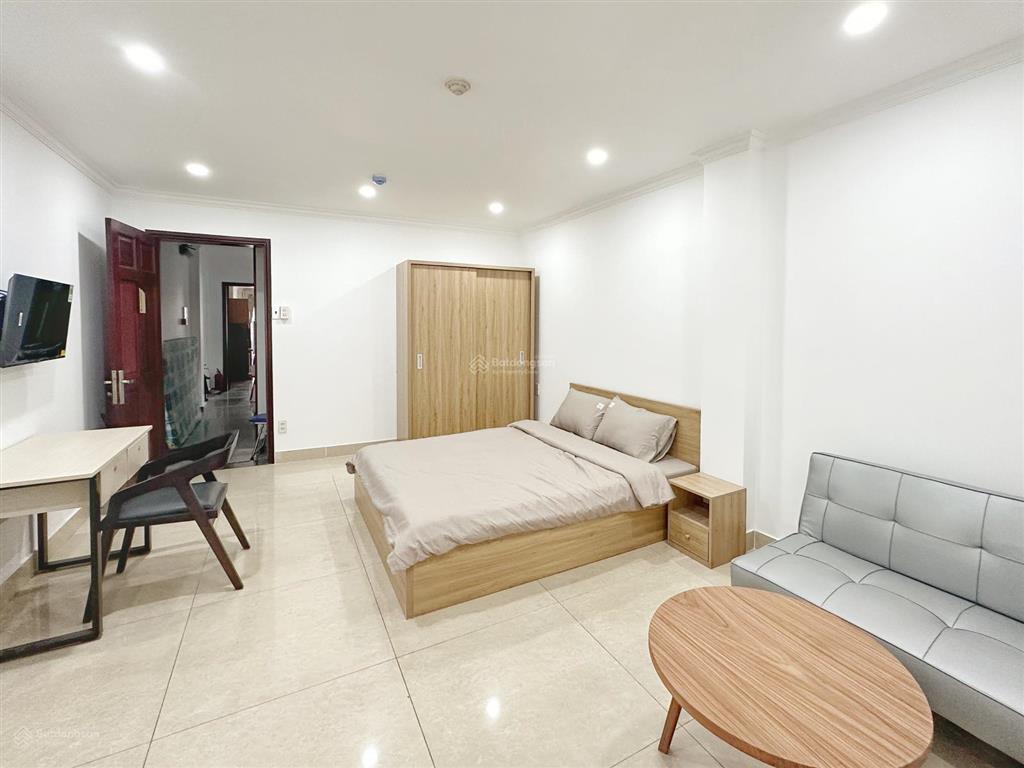Cho thuê căn hộ ban công quận 1 gần chợ bến thành, bitexco, saigon centre